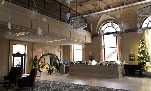 Dubuque Bank & Trust, a division of HTLF Bank