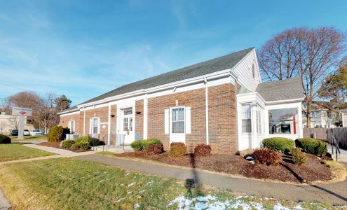 Bank of America (with Drive-thru ATM)