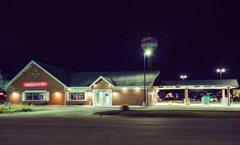 Bank of America (with Drive-thru ATM)