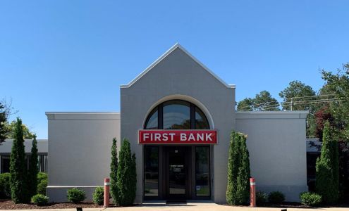 First Bank - Pinecrest Plaza, NC