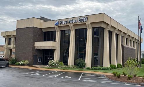 First Mid Bank & Trust