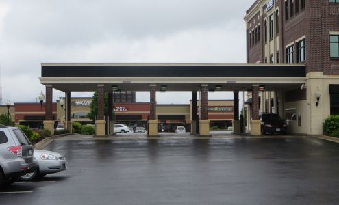 UMB Bank (with drive-thru services)