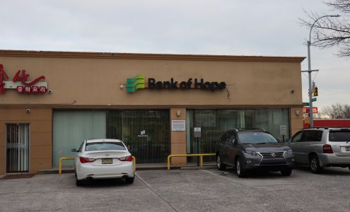 Bank of Hope Queens
