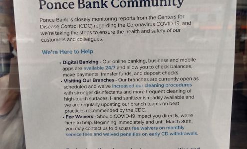 Ponce Bank, Forest Hills