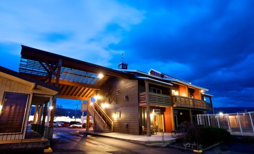 Cousins' Country Inn