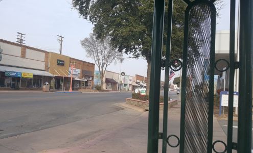 Mechanics Bank - Dinuba Branch Dinuba