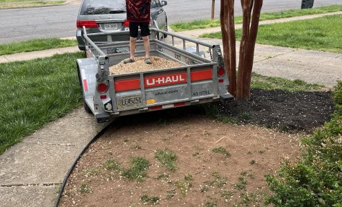 U-Haul Neighborhood Dealer