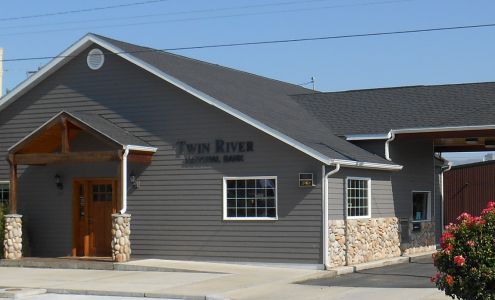 Twin River Bank Asotin