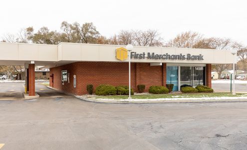 First Merchants Bank