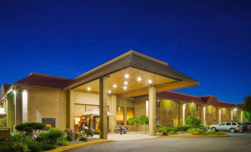 Best Western Plus Ahtanum Inn