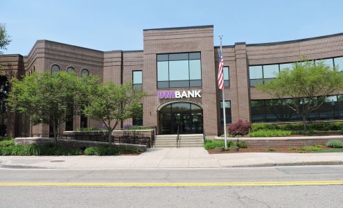 UniBank Whitinsville Main Whitinsville