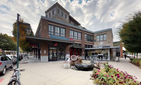 Bank of America (with Drive-thru ATM)