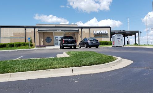 UMB Bank (with drive-thru services)
