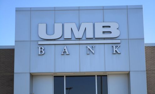 UMB Bank (with drive-thru services)