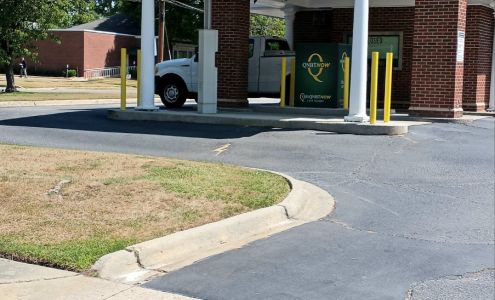 Queensborough National Bank & Trust Company Waynesboro