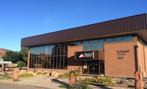 Mountain America Credit Union - Kanab: Center Street Branch