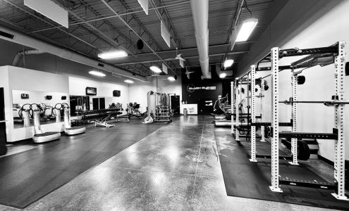 Black Clover Fitness - 168th and Maple