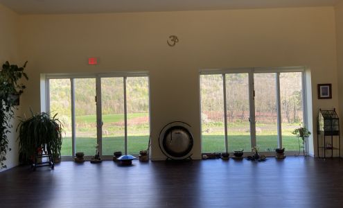 Mountain Breeze Yoga Windham