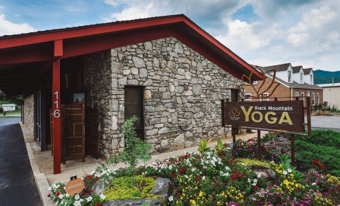 Black Mountain Yoga 116 Montreat Rd, Black Mountain North Carolina 28711