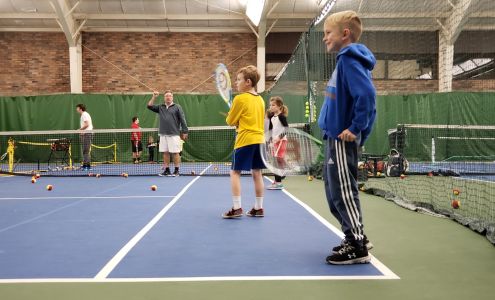 Vetta Sports - Tennis, Racquetball and Fitness Center