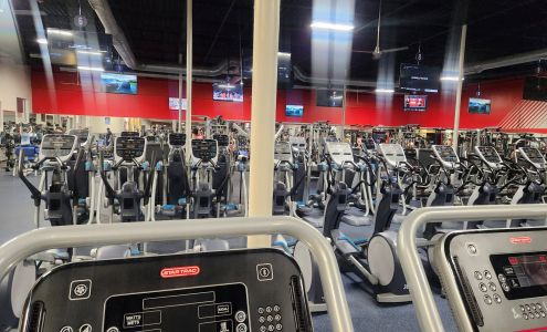 Crunch Fitness - Athens