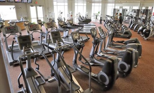 The Club at Prairie Stone Hoffman Estates