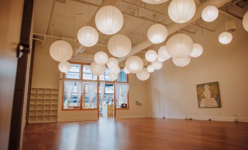 NOW Yoga - N. Williams