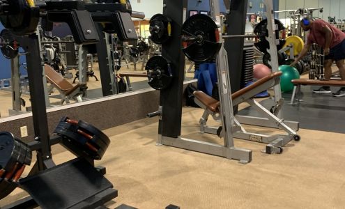 CPR Fitness & Tan Club 203 S Circle Dr, Swainsboro Georgia 30401