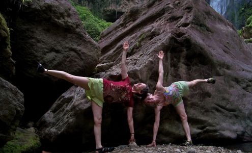 Hatha Iyengar Yoga with Laureen