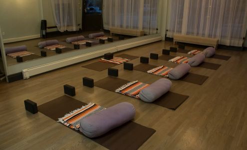 Prenatal Yoga with Lauren