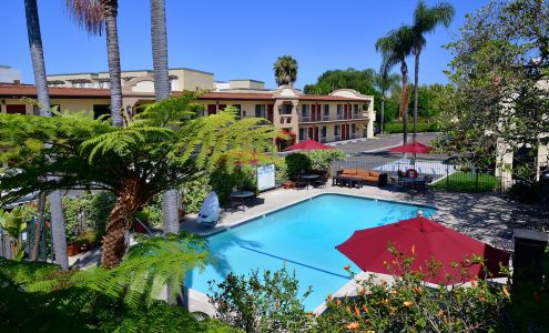 Lamplighter Inn & Suites at SDSU