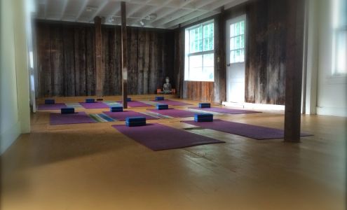 Village Yoga 599 VT-30, Newfane Vermont 05345