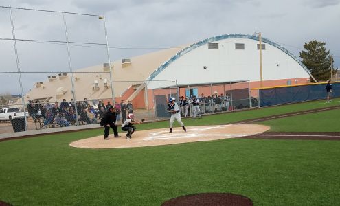 Tse Ho Tso Field House Fort Defiance