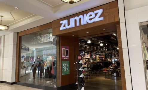 Zumiez