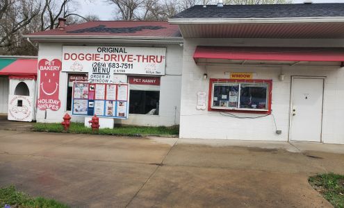 DOGGIE-DRIVE-THRU..........Kitty's too!