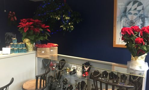 Anita's Fine Jewelry and diamonds