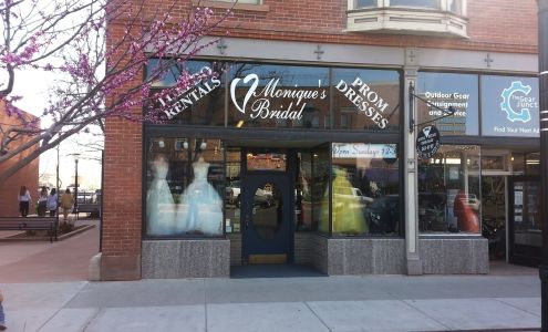 Monique's Bridal & Formal Wear