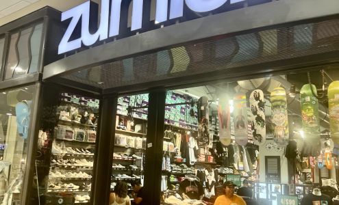 Zumiez