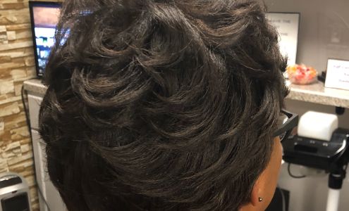 Universal Designs Salon 610 S Broadway, Green Bay Wisconsin 54303