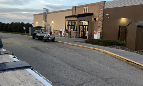 Oak School Amish Shop