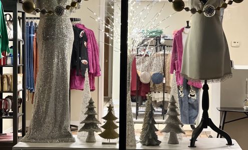 The SHOPPE on 6th