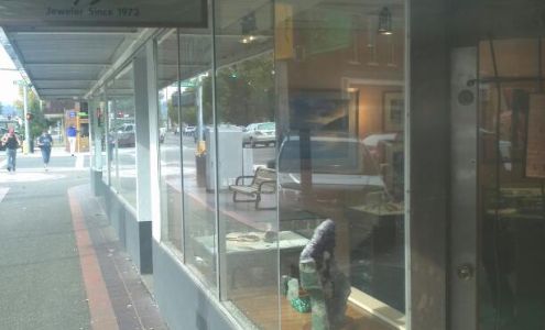 Roy John Designer Goldsmith