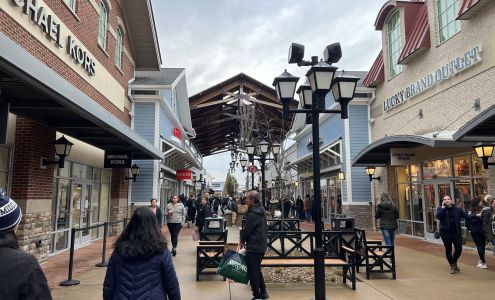 The Cosmetics Company Store Merrimack