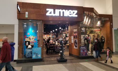 Zumiez