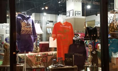 Walnut Creek Apparel and Gifts