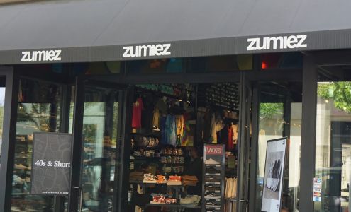 Zumiez