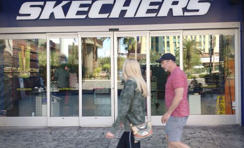 SKECHERS Warehouse Outlet