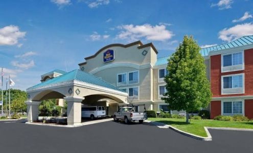 Best Western Plus Airport Inn & Suites