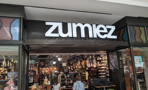 Zumiez