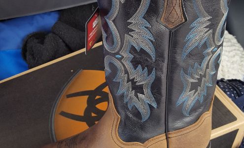 Ervin's Boots Shoes and Apparel